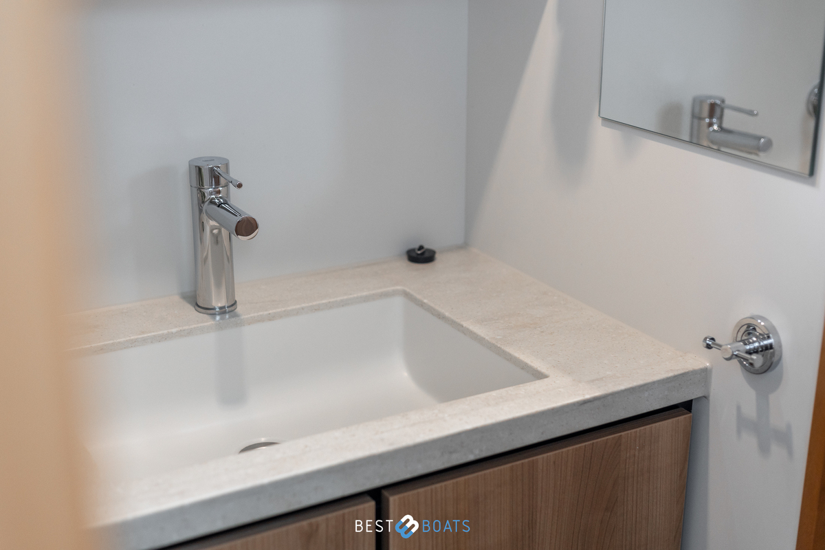 foto: 23 Linssen Grand Sturdy 35.0 AC INTERO