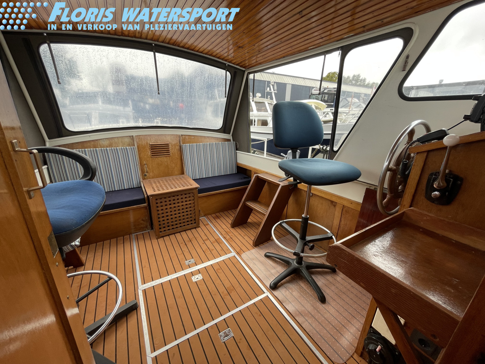 foto: 8 Pikmeerkotter  950AK 