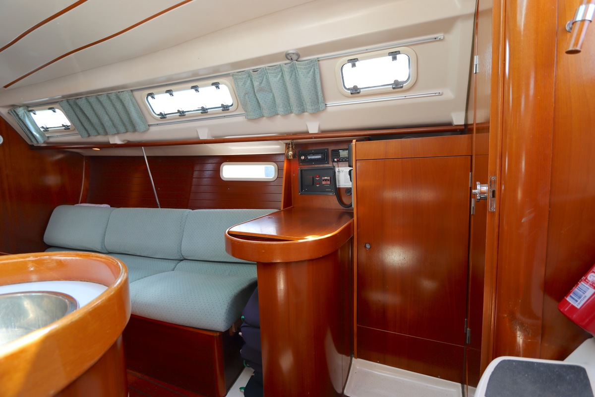 foto: 15 Beneteau Oceanis 300