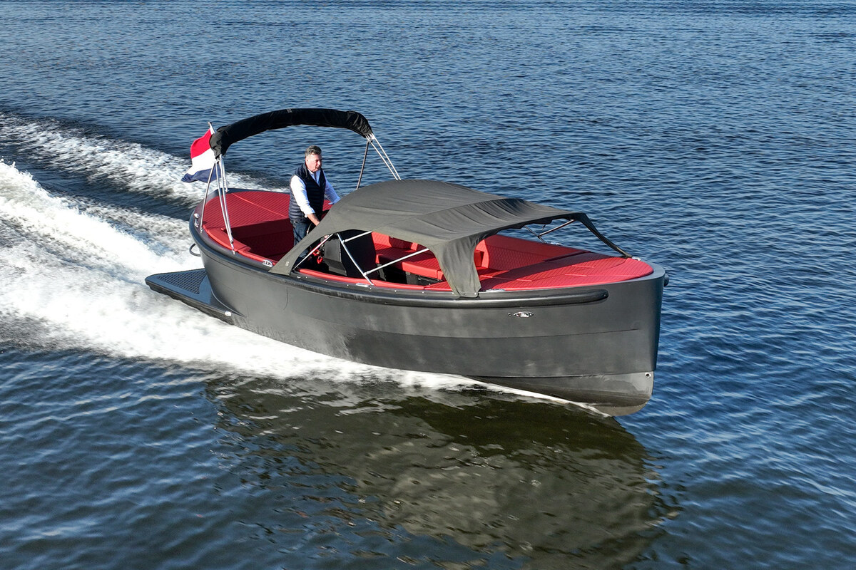 foto: 26 Triple X 800