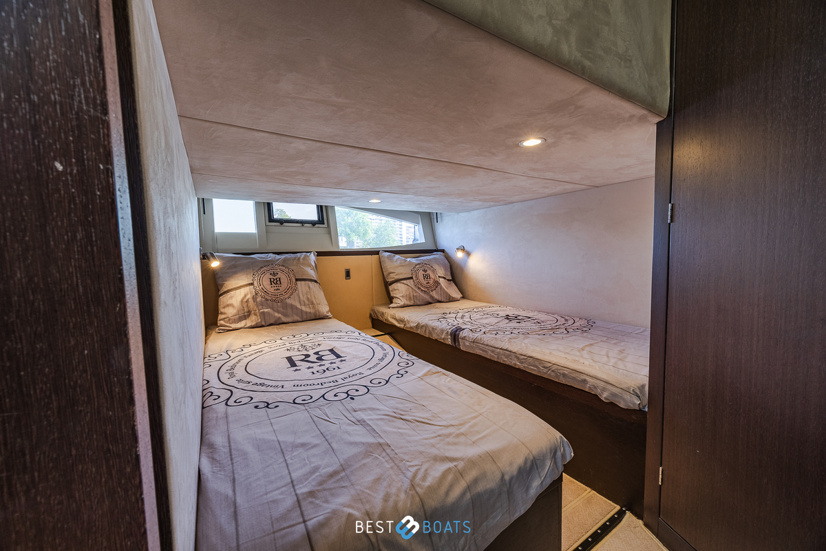 foto: 27 Galeon 385 HTS