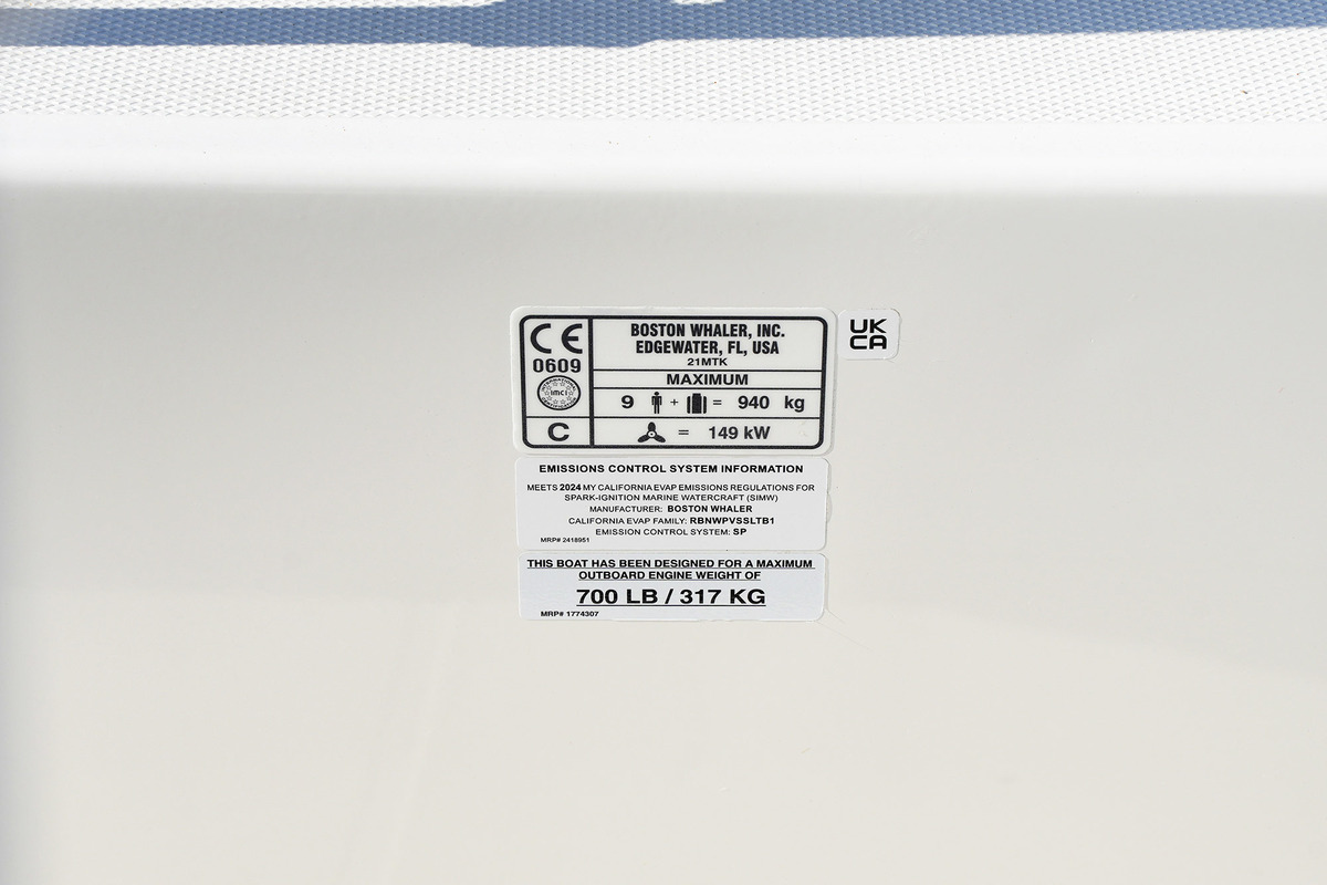 foto: 29 Boston Whaler 210 Montauk