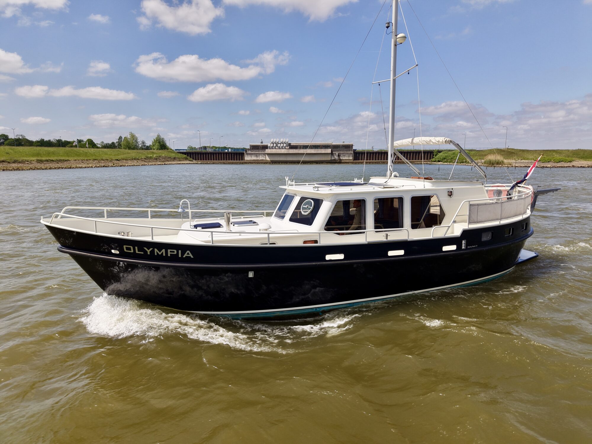 foto: 56 Monty Bank Monty Bank Kotter 41 AK Cabrio