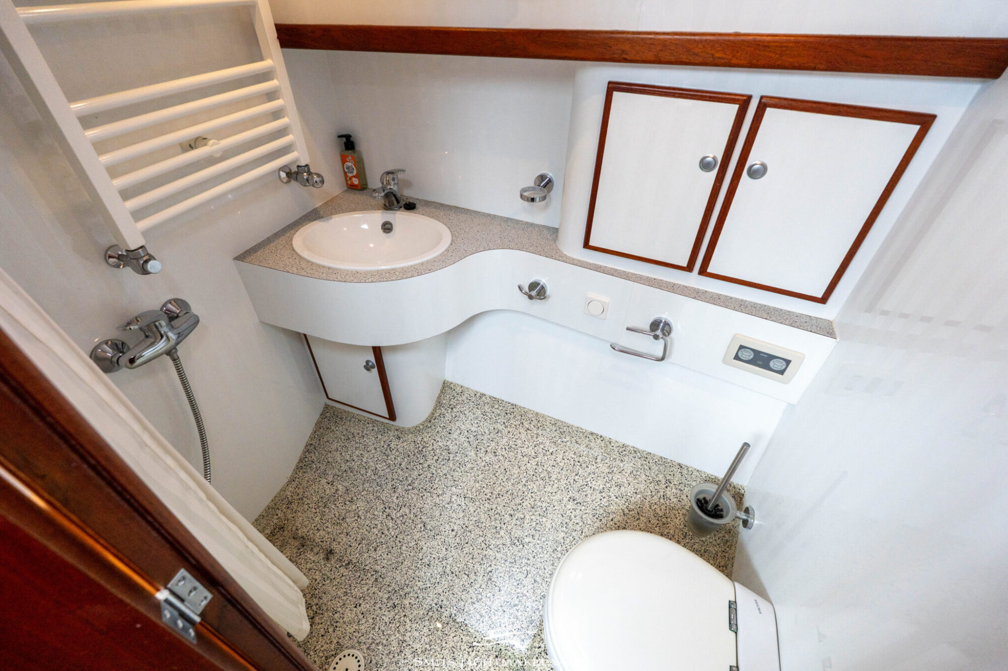 foto: 35 Jetten Jetten Bully 9.60 AK