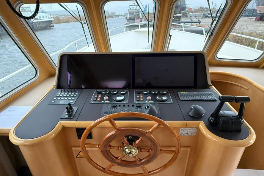 foto: 12 Alm Almtrawler 1600 AD