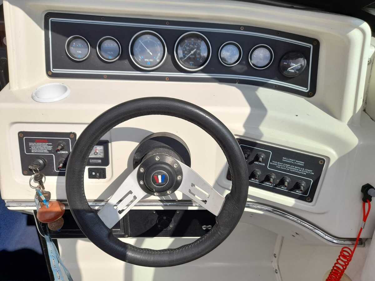 foto: 18 Wellcraft 233 Eclipse