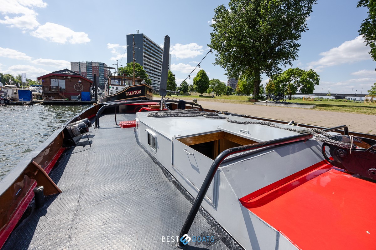 foto: 29 Sleepboot Limburgia