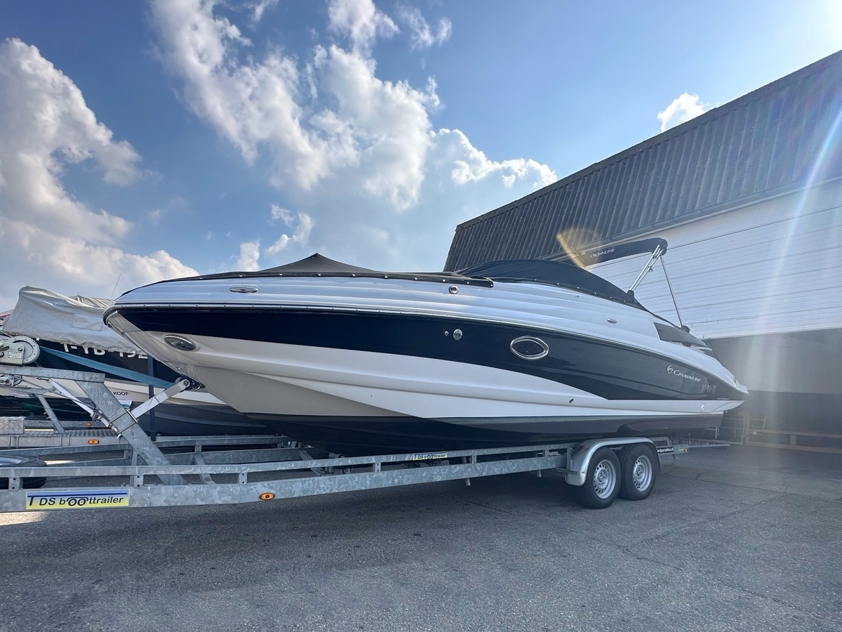 foto: 9 Crownline E6