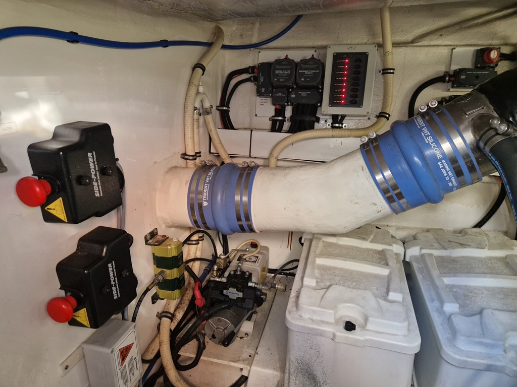 foto: 12 Rivièra 4700 Sport Yacht