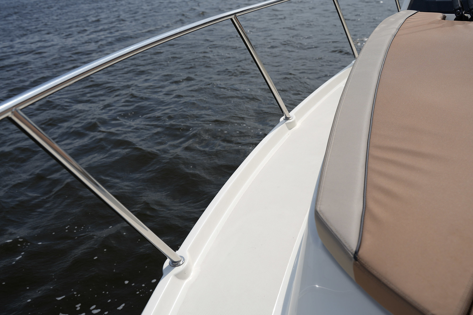 foto: 26 Quicksilver Activ 905 Weekend Outboard