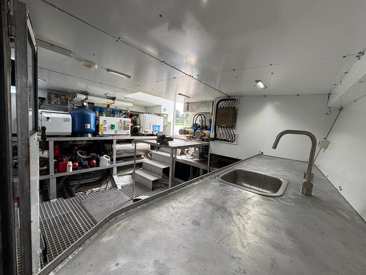 foto: 14 Naval Yachts XPM 78