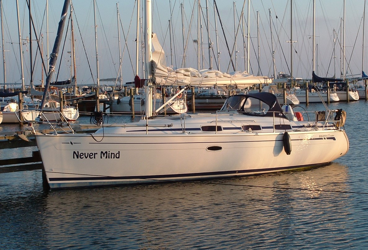 Bavaria 33 cruiser