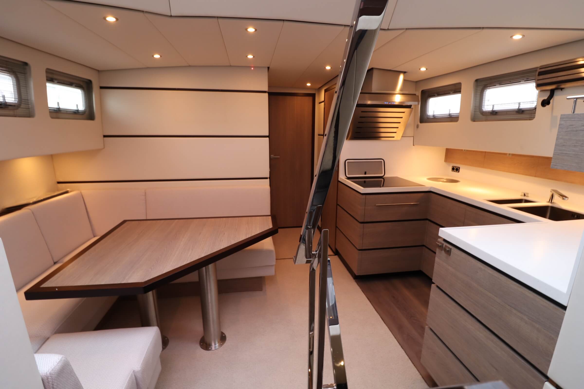 foto: 12 Vivante 55 HT