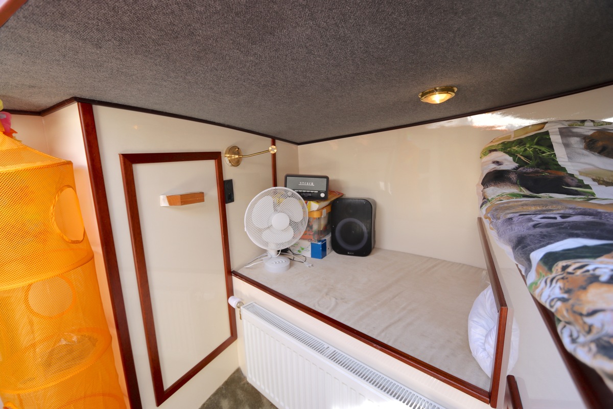 foto: 16 Tjalk Woonboot 
