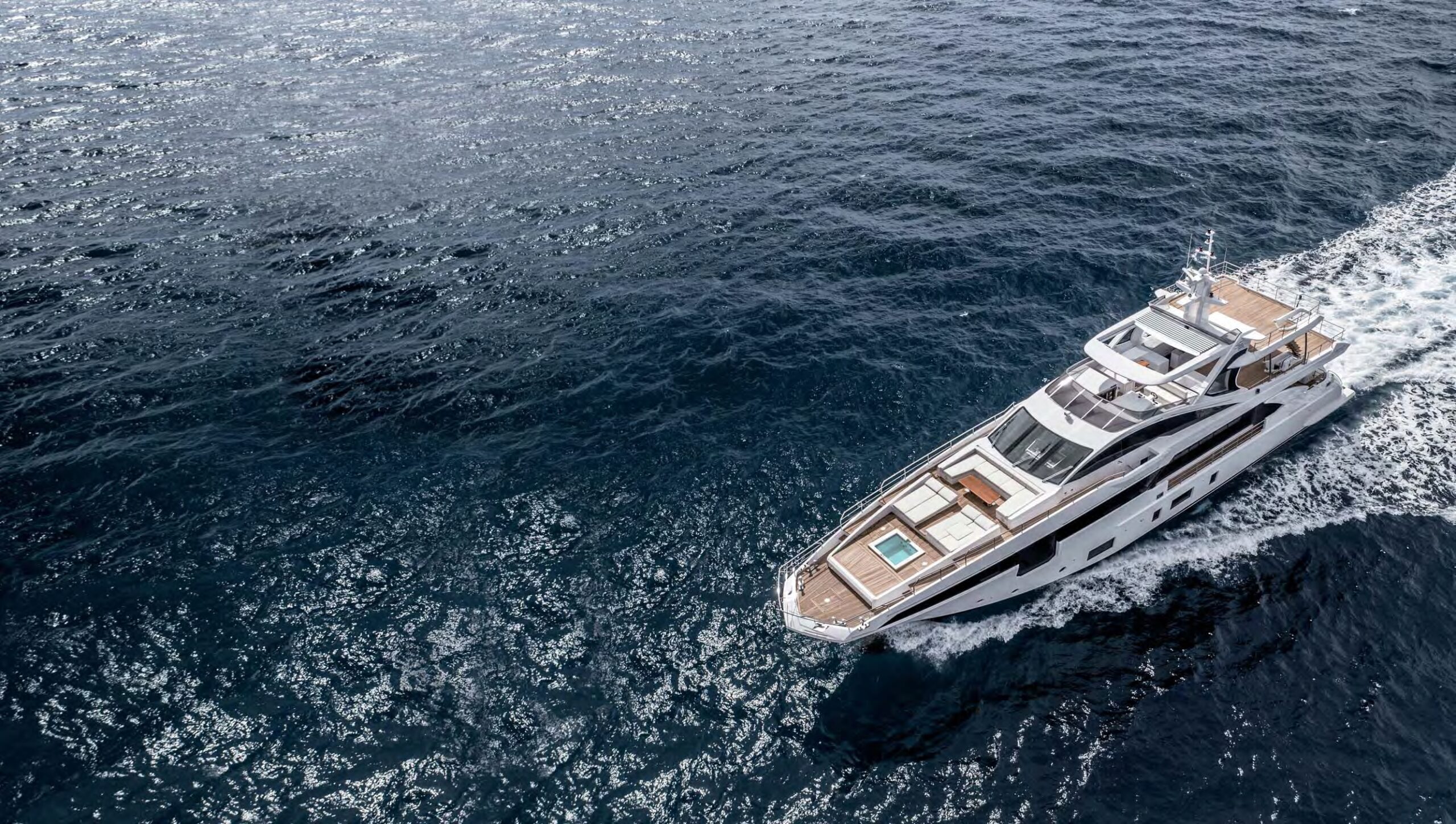 foto: 10 Azimut Grande 35 M/Y HEED