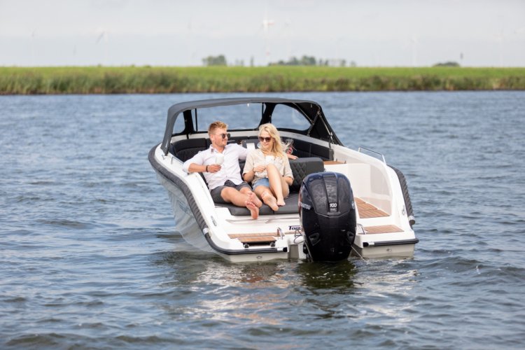 foto: 10 Topcraft 627 Tender