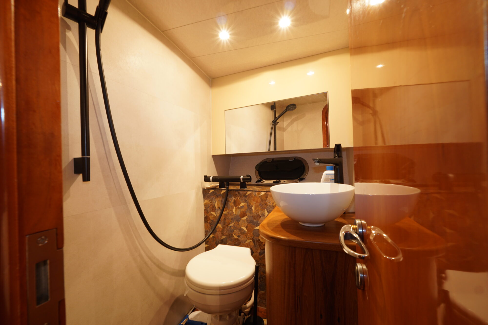 foto: 52 Airon Airon Marine 425 HT