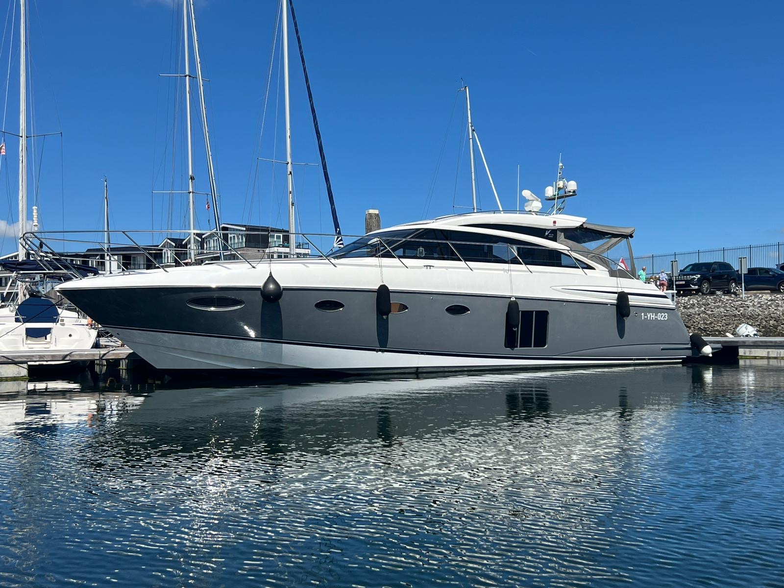 foto: 15 Princess V52