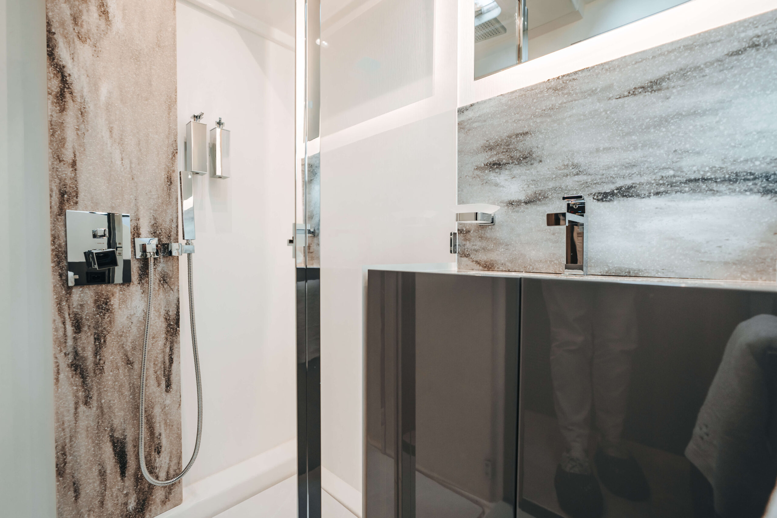 foto: 17 Prestige M48