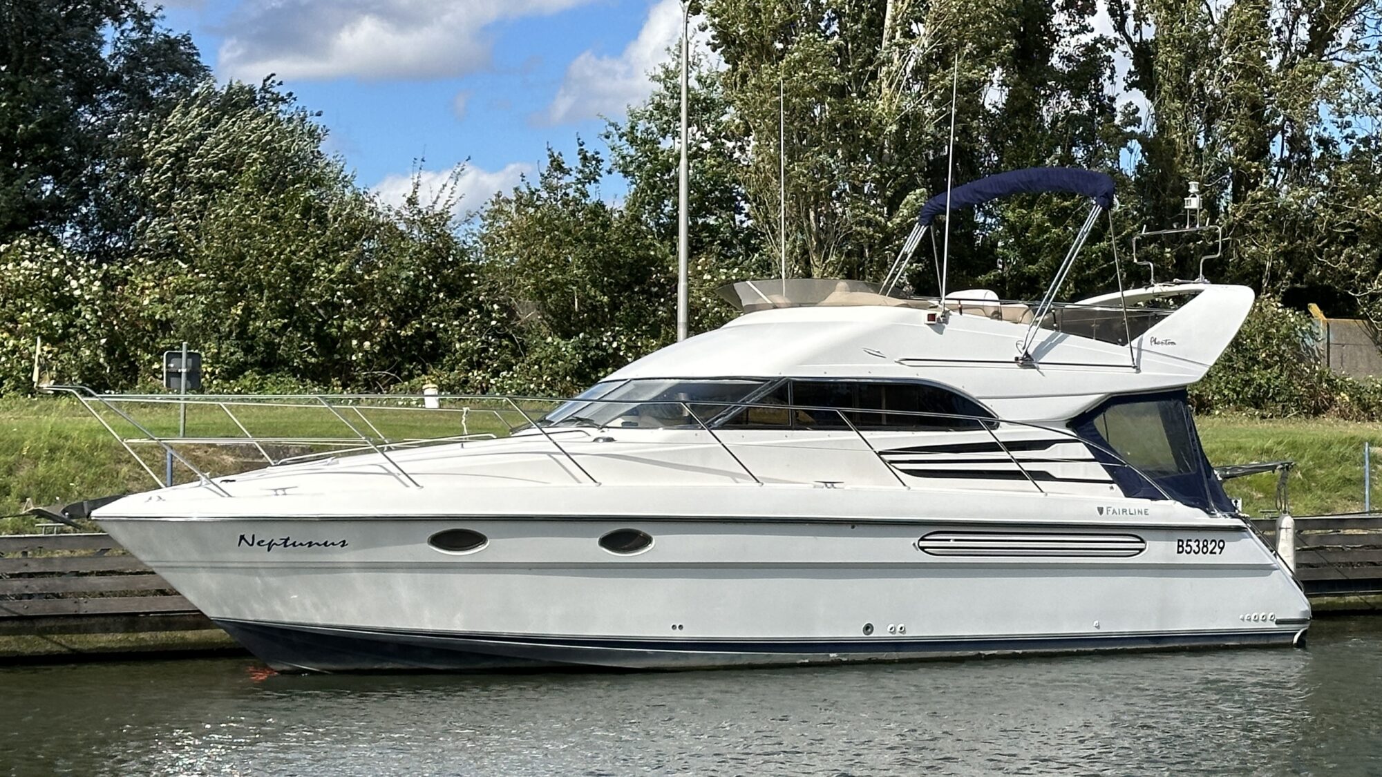 foto: 4 Fairline Fairline Phantom 40 Flybridge