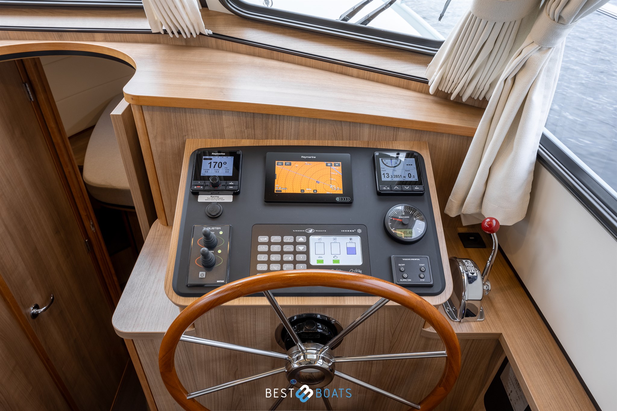 foto: 20 Linssen 30 SL Sedan