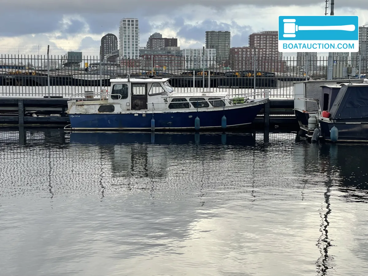 foto: 8 Motorboat 950