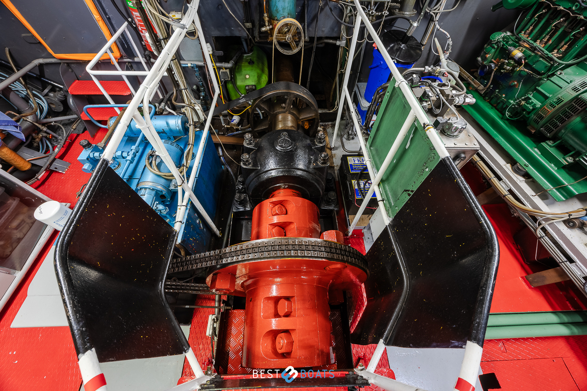 foto: 42 Sleepboot Limburgia 