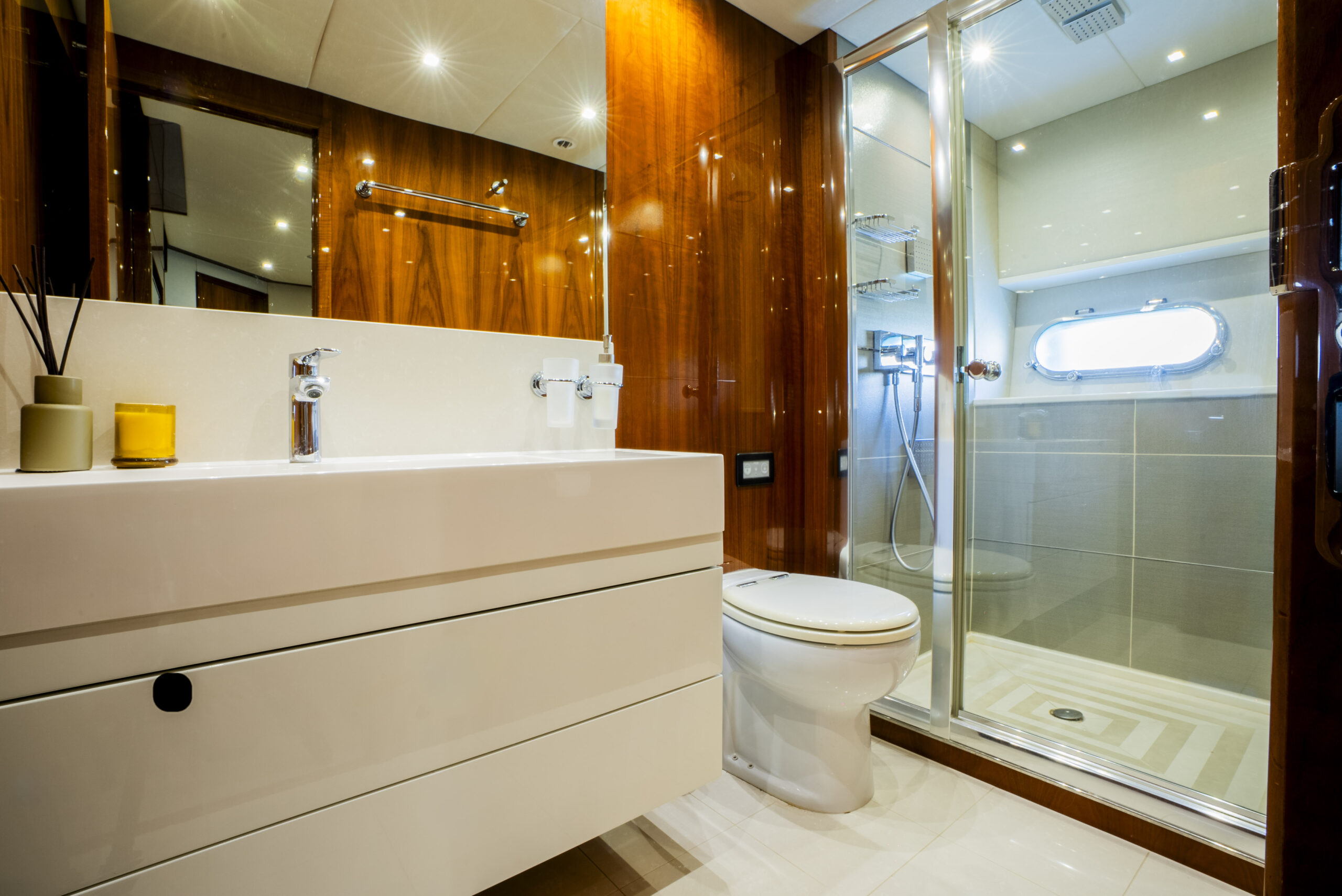 foto: 46 Sunseeker 