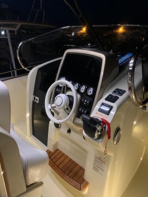 foto: 6 Invictus 280 TT