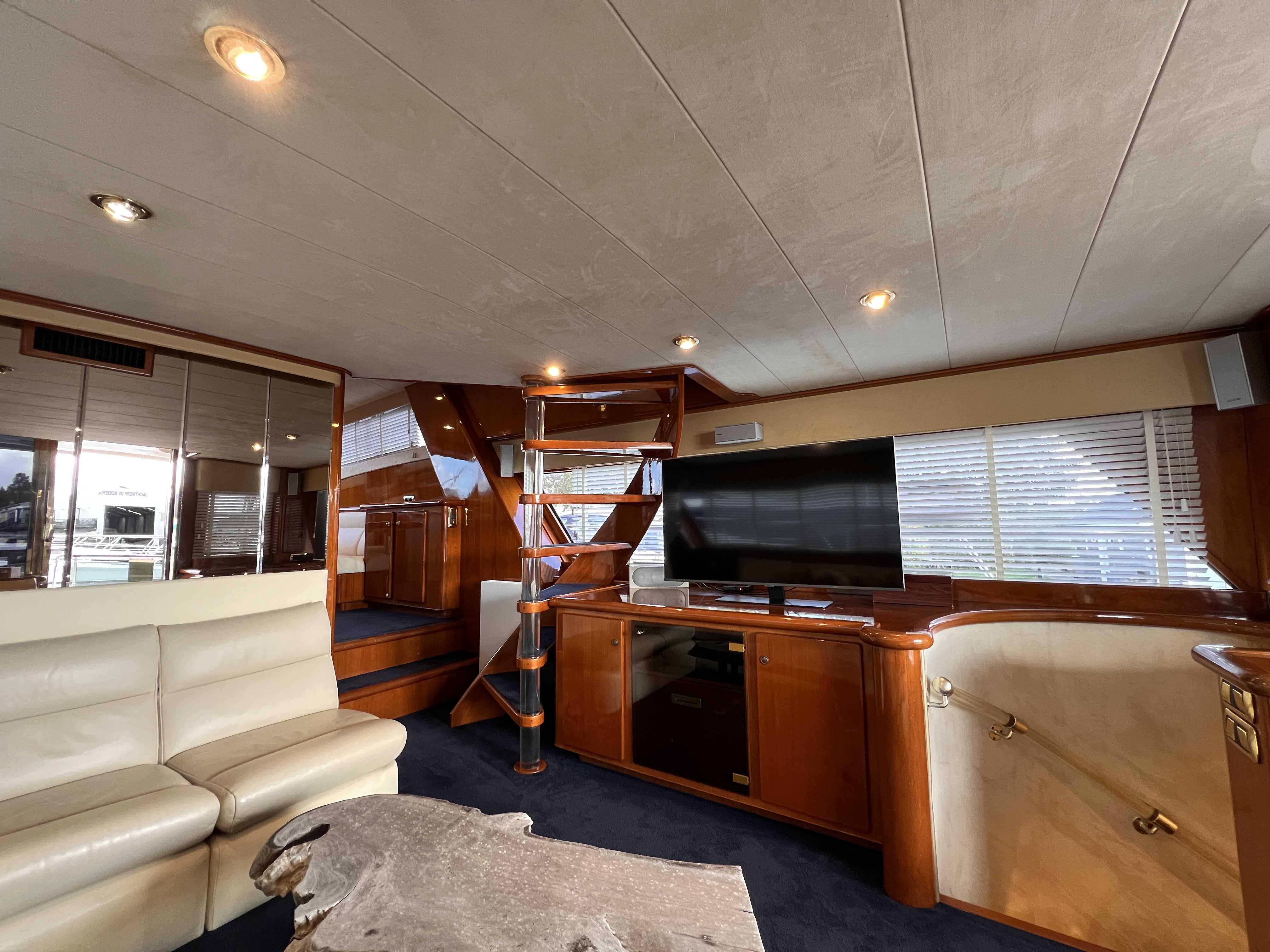 foto: 16 Monte Fino 64 ( varend woonschip )