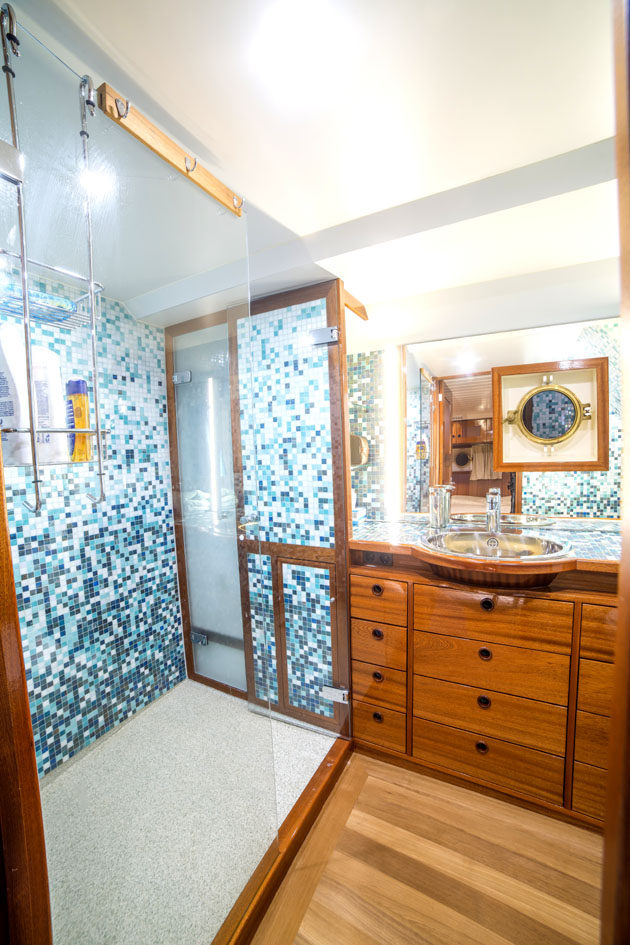 foto: 23 Luxe Motor Cruise 19.75