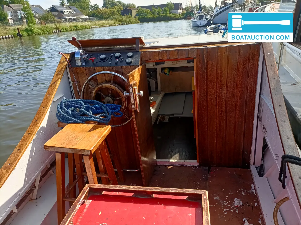 foto: 8 Motorboot 900