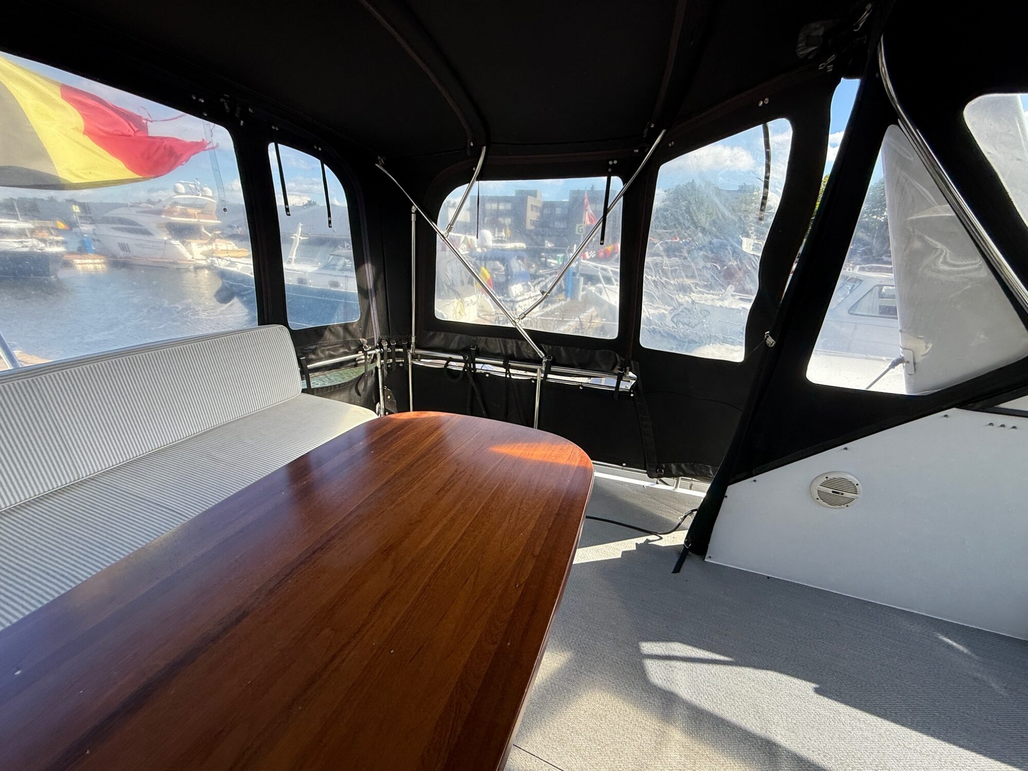 foto: 22 Explorer Explorer Classic 44 AK Cabrio