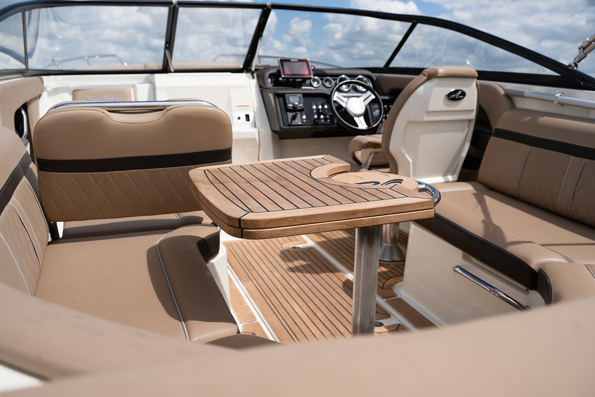 foto: 25 Sea Ray Sun Sport 250
