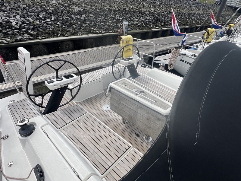 foto: 15 Dufour 360 GL