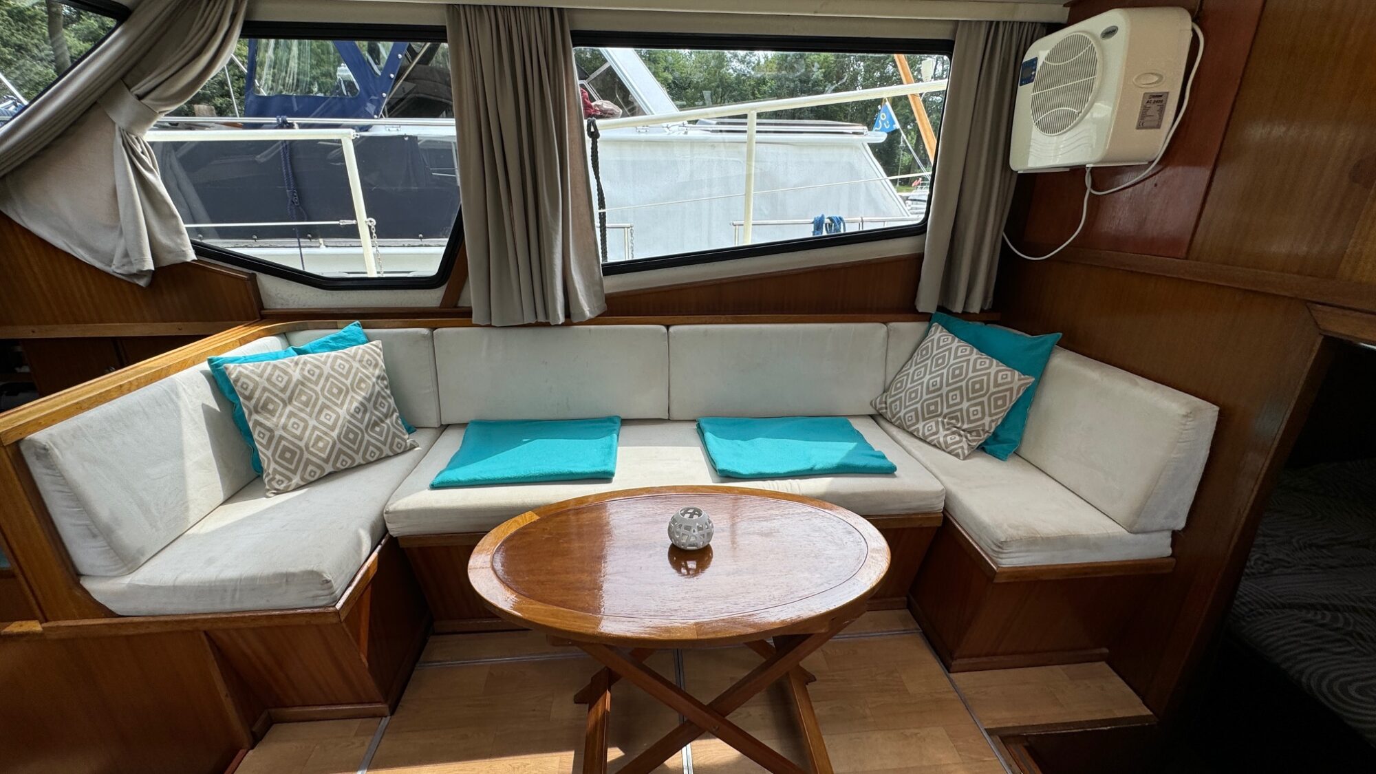 foto: 18 Hemmes Hemmes Kruiser J-Line 11.00 AK Cabrio