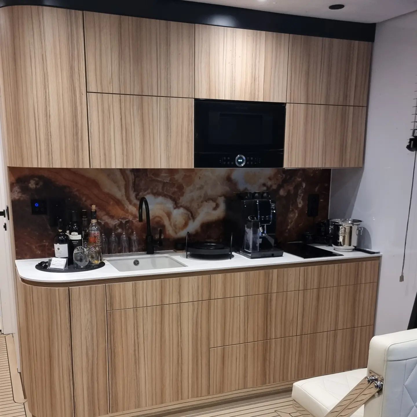 foto: 14 Perla E-vision 42