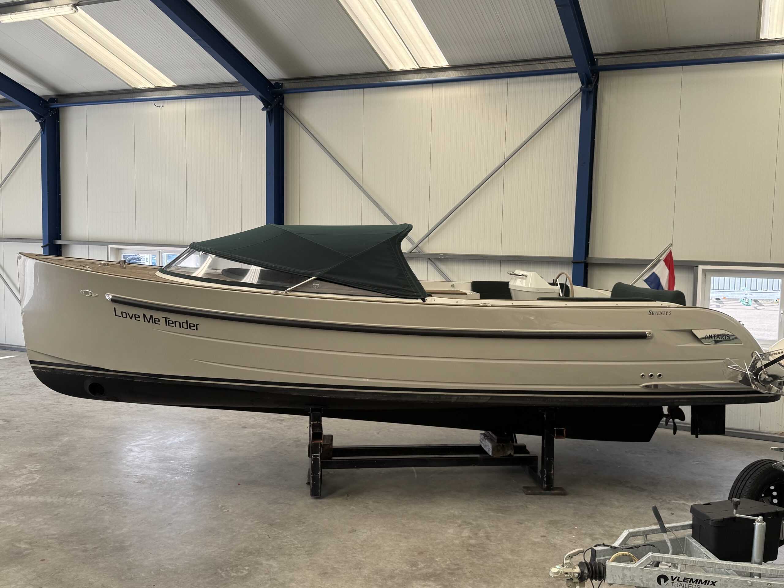 foto: 5 Antaris Seventy5 (Elektro en full options)