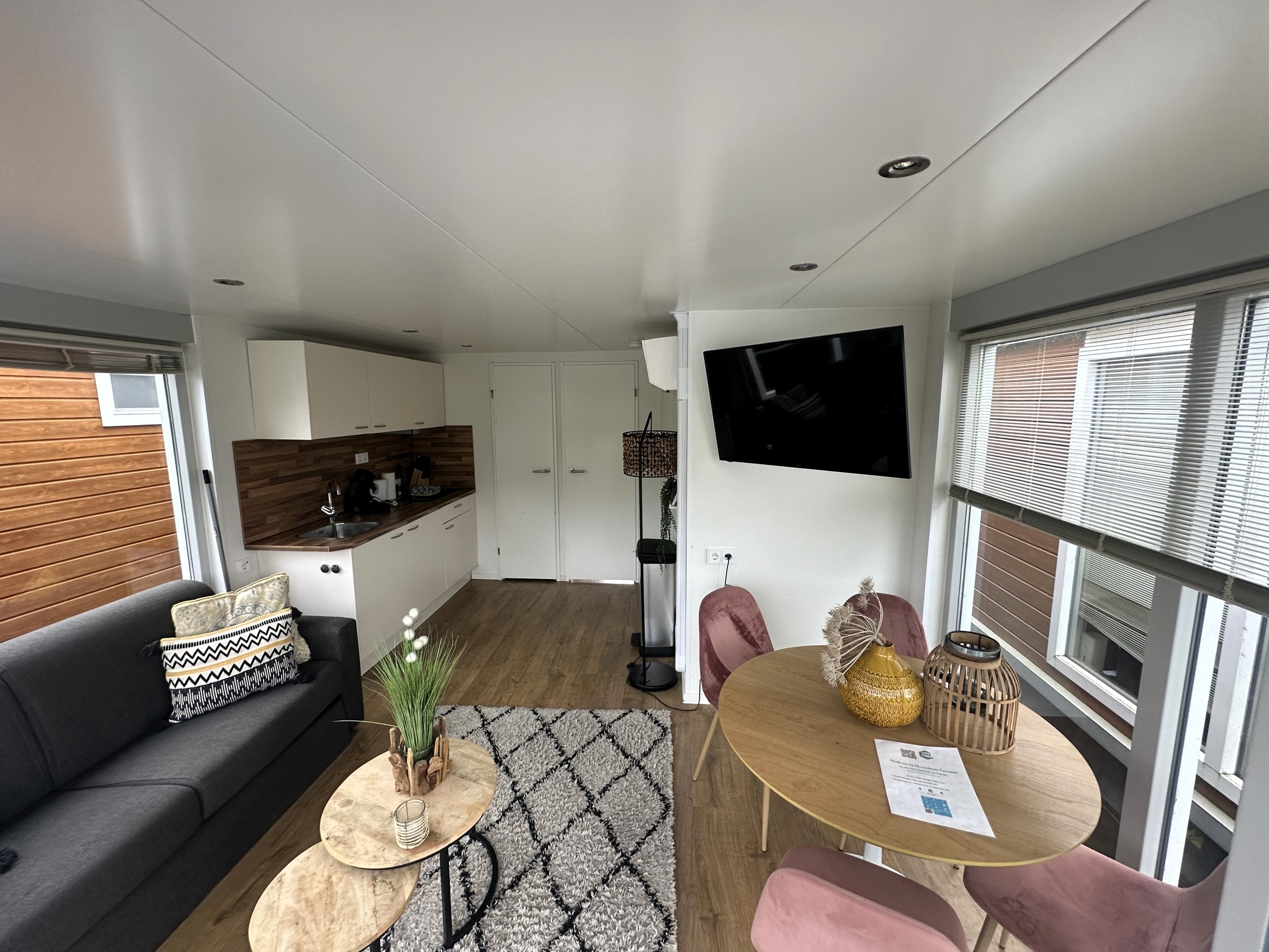 foto: 13 Havenlodge Melite Compleet Houseboat