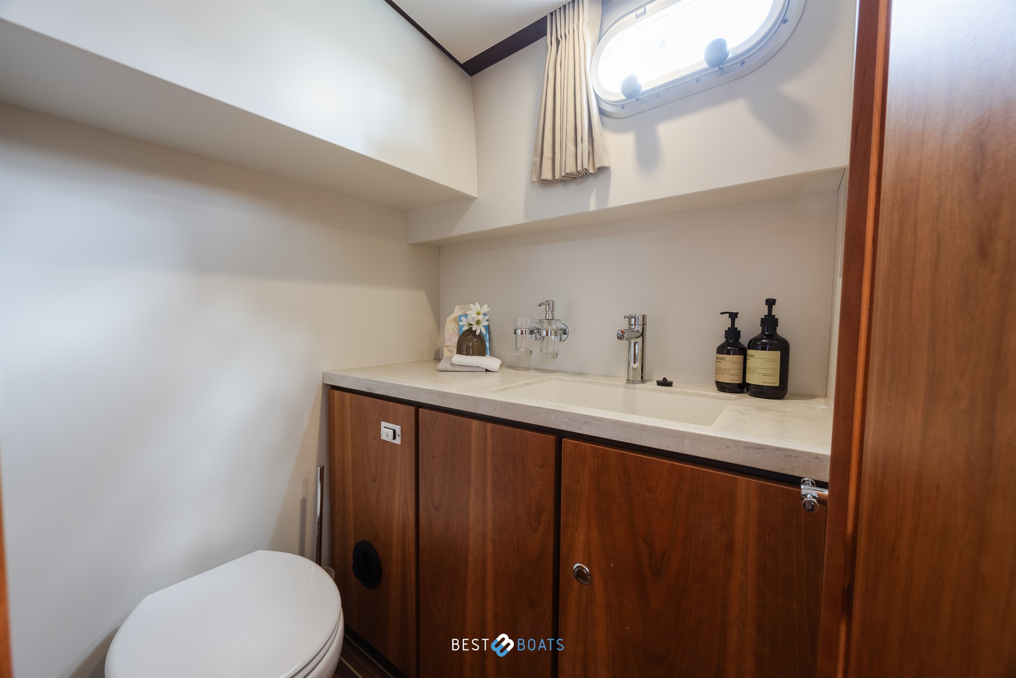 foto: 14 Linssen Grand Sturdy 35.0 Sedan