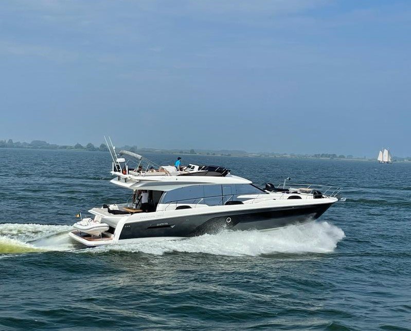 foto: 29 Prestige 590 Flybridge #64