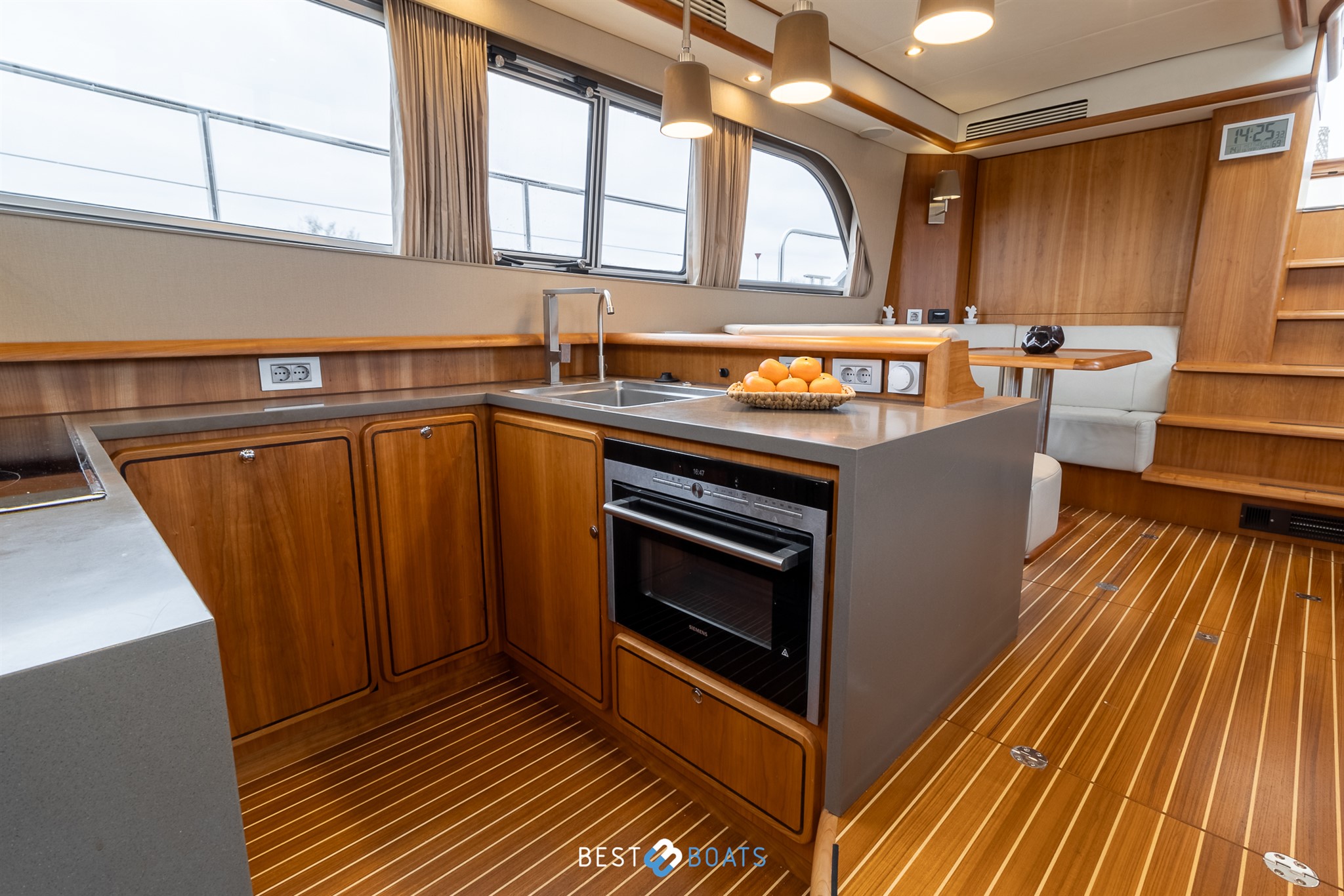 foto: 27 Linssen Grand Sturdy 500 AC Wheelhouse Long Top