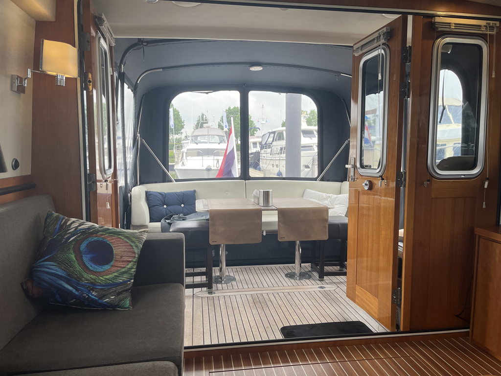 foto: 34 Linssen Grand Sturdy 470 Sedan Wheelhouse