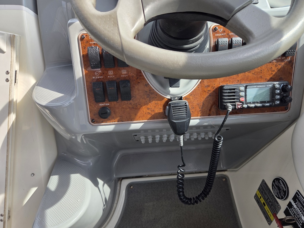 foto: 20 Bayliner 275