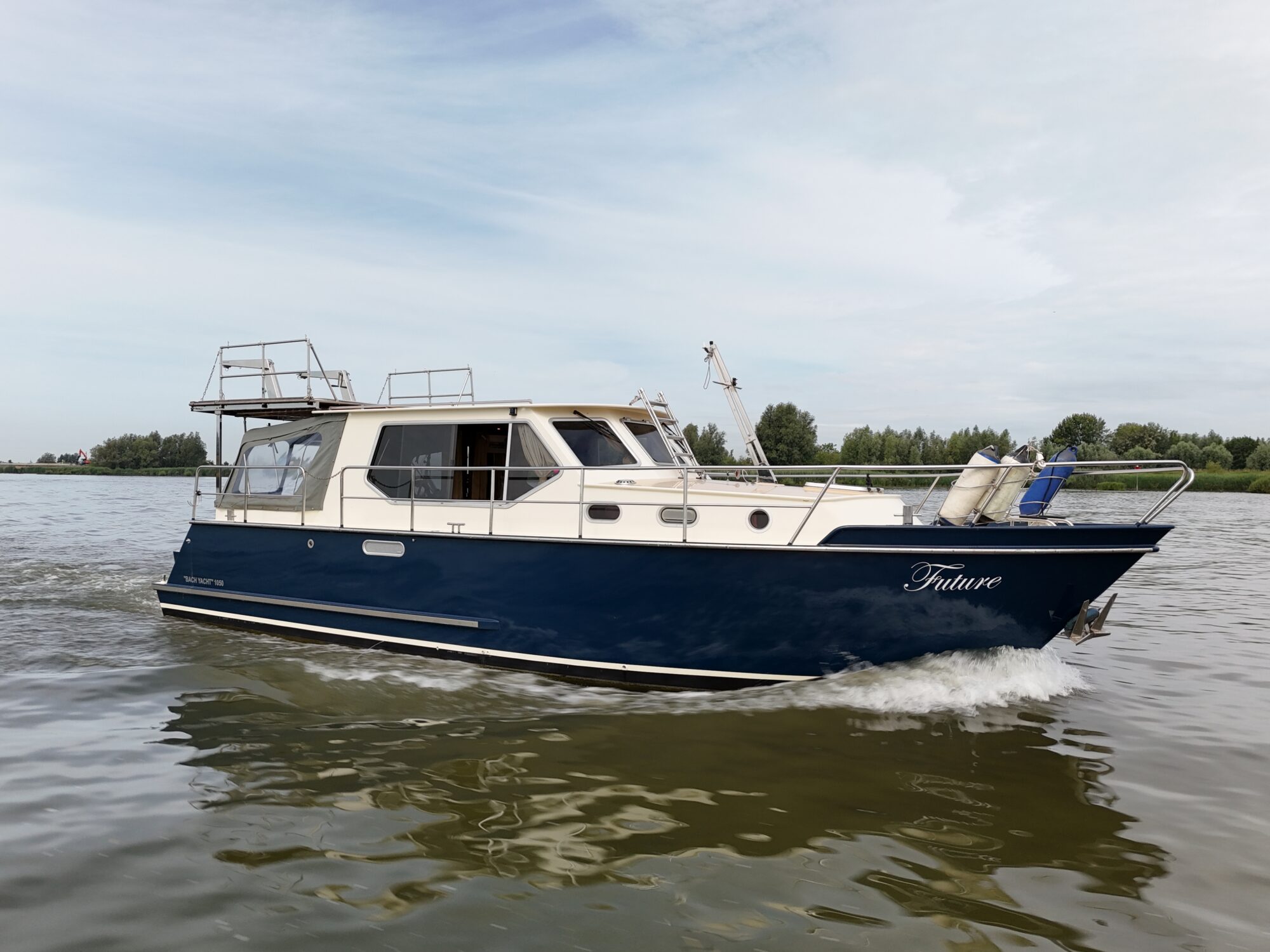 foto: 4 Bach Bach Yacht 10.50 OK