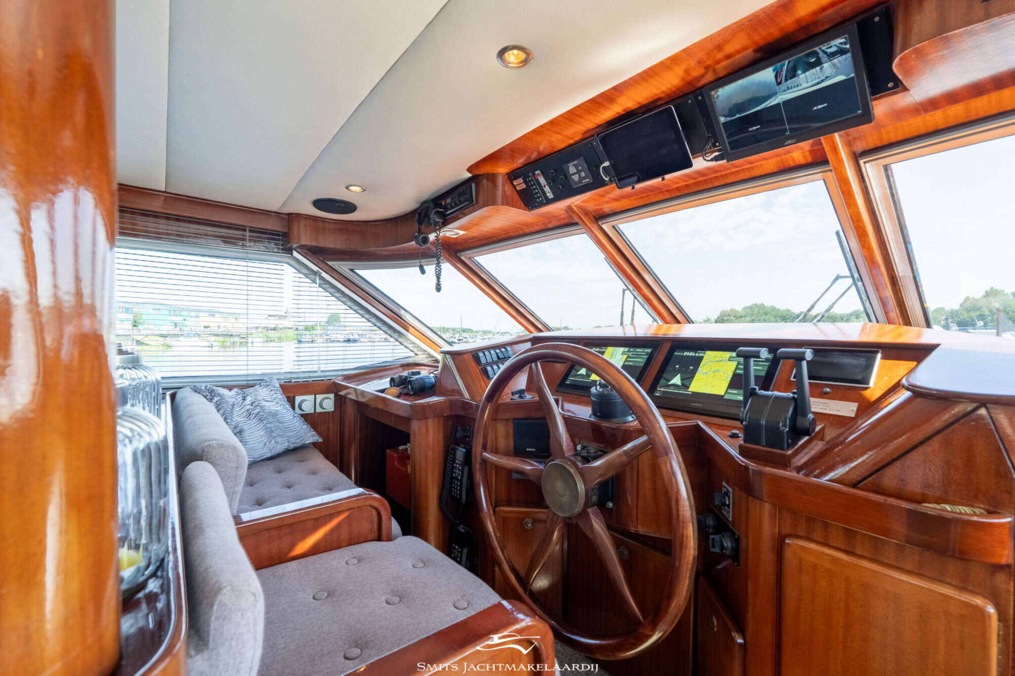 foto: 40 Van der Valk Valk Vitesse 54 Stabilizers