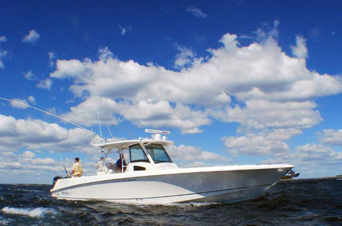 foto: 13 Boston Whaler 380 Outrage