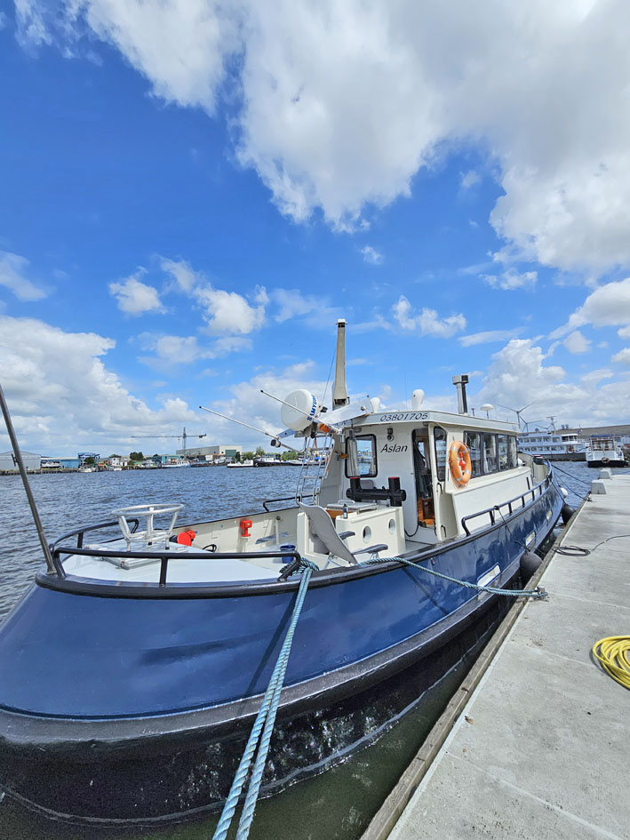 foto: 21 ex Patrouille vaartuig / Varend Woonschip 18.26 met UBC