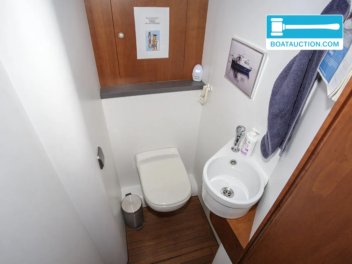 foto: 32 Bateau de patrouille 2300