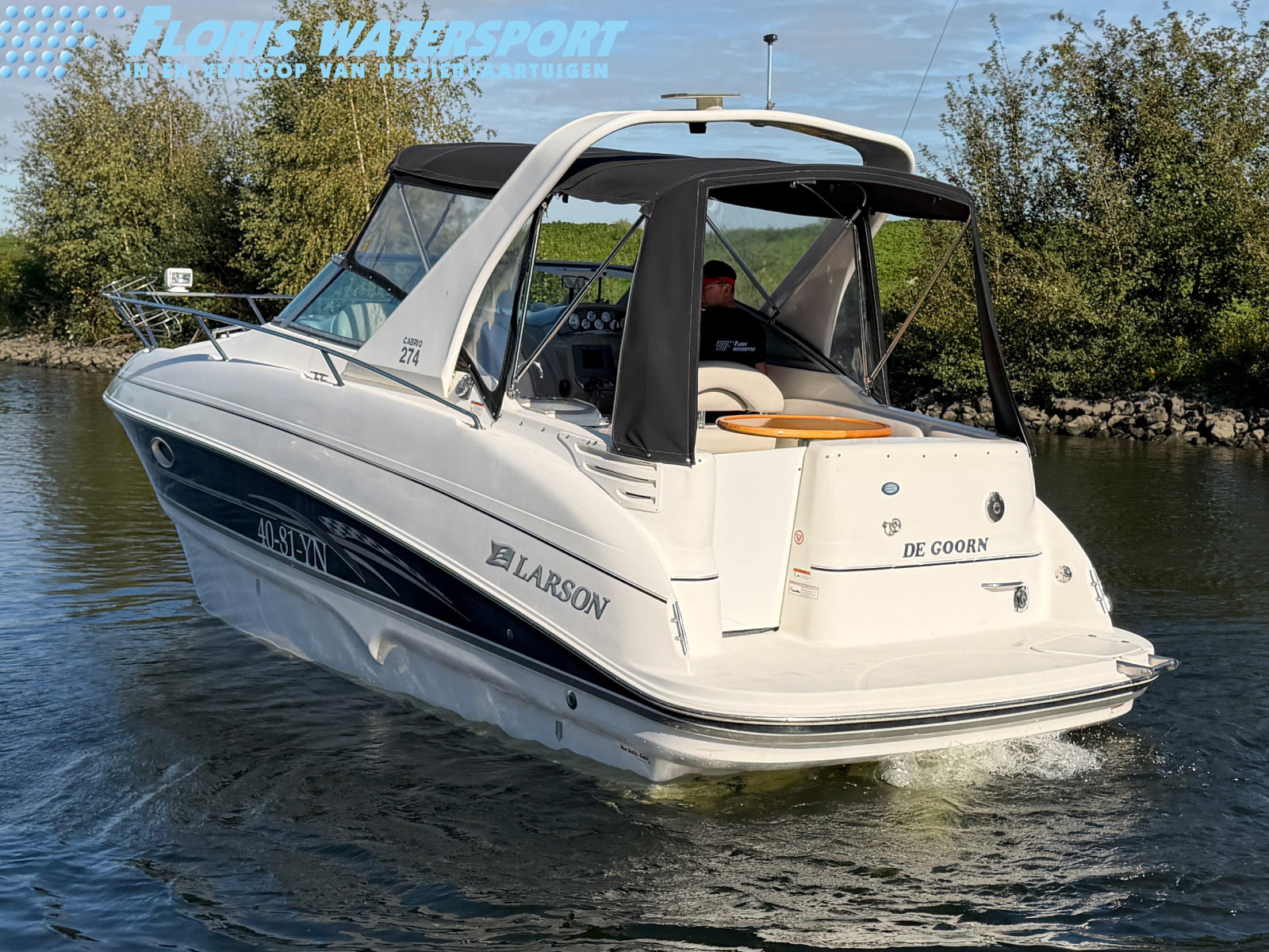 foto: 11 Larson Cabrio 274